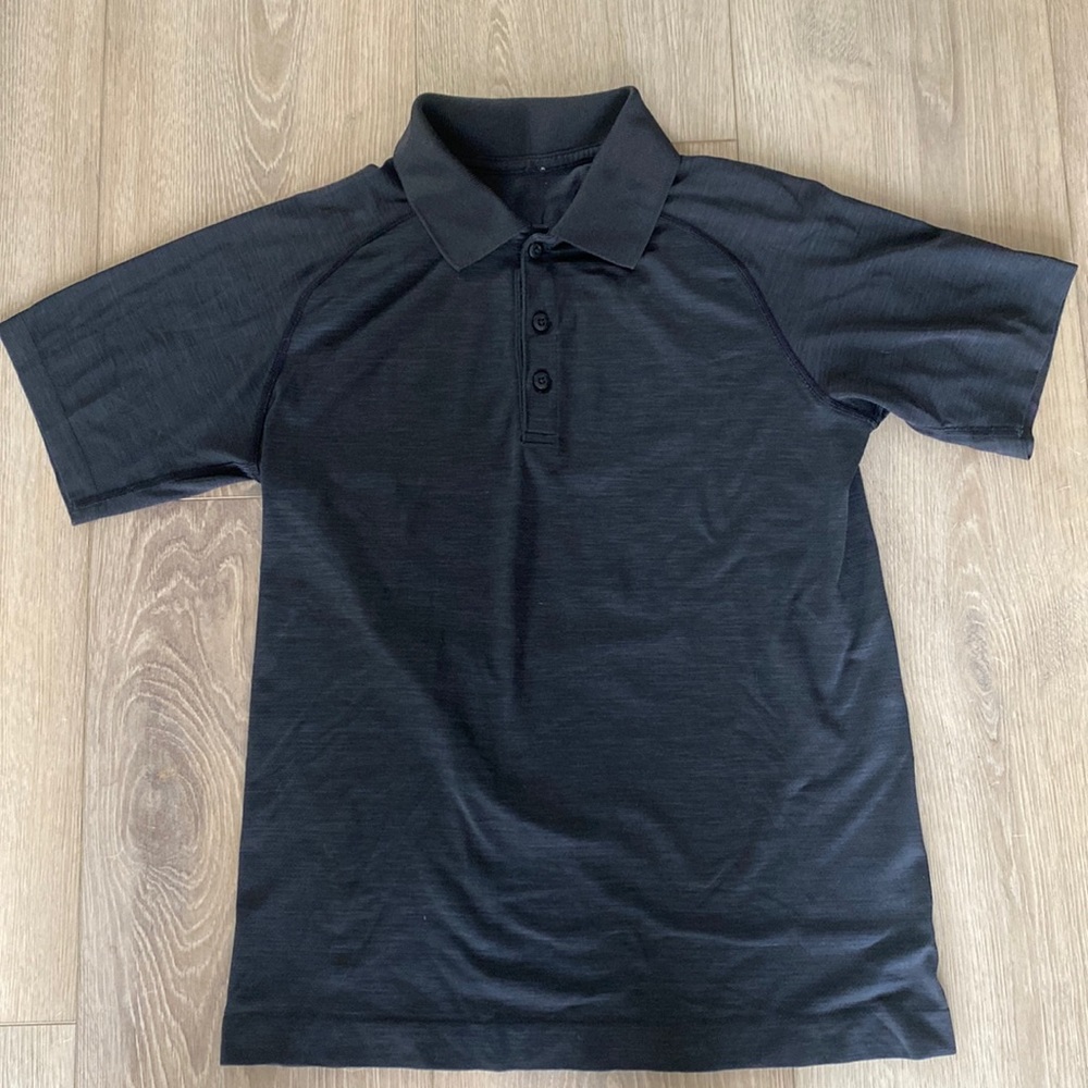 Men’s Lululemon Polo and charcoal gray, size small